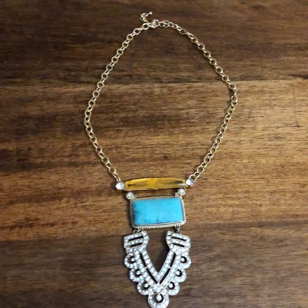 Statement necklace w jewels